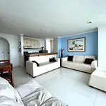 Vista Al Mar Espacioso Apartamento Para Siete Personas